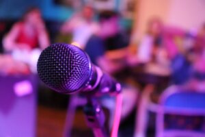 Mehr über den Artikel erfahren Karaokeabend